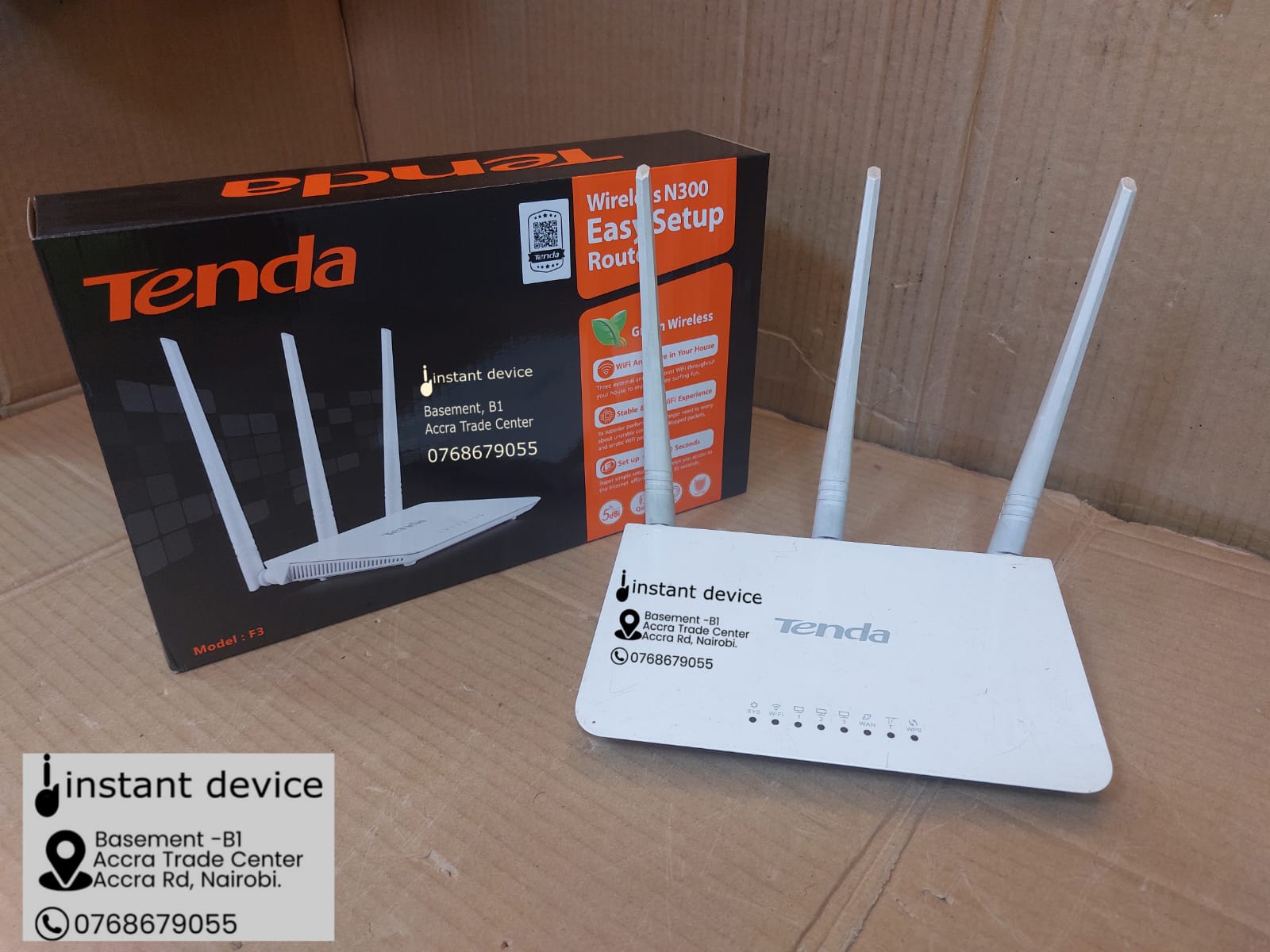 Tenda F3 WiFi router with 3 antennas
