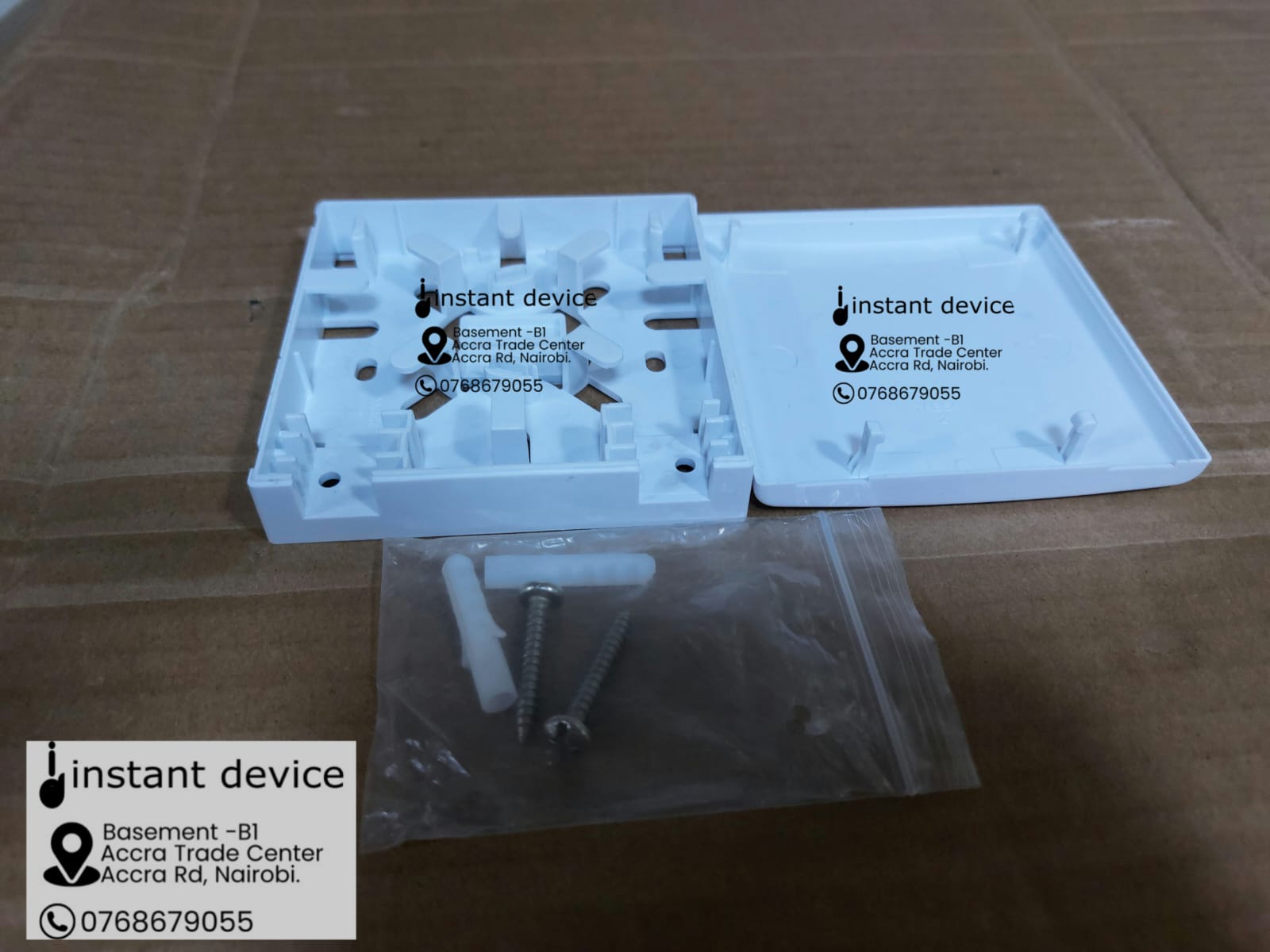 Two-port fiber access terminal box for FTTH installations